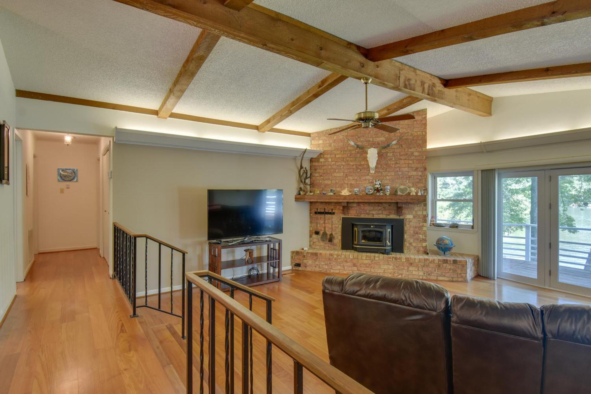 Lakefront Retreat With Deck, Dock And Resort Amenities Hot Springs Exterior foto
